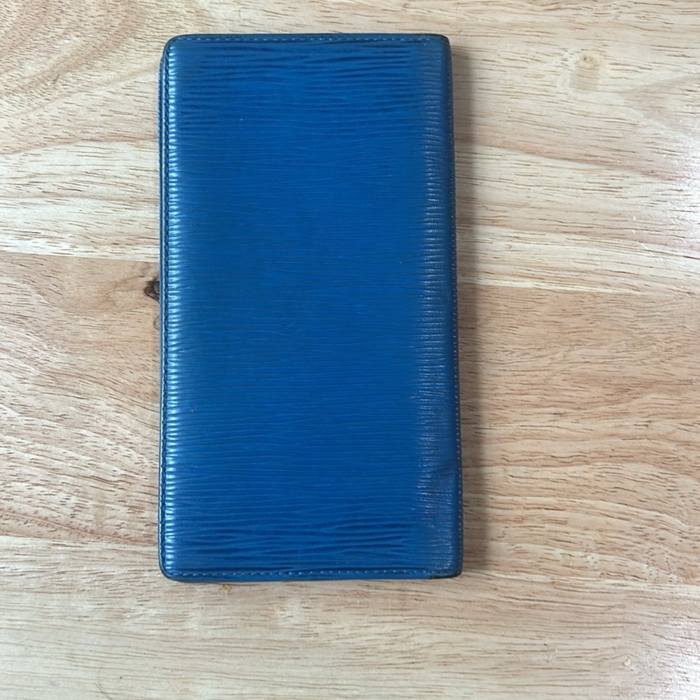 Louis Vuitton Vintage Checkbook Cover Epi Leather Blue - Picture 3 of 16